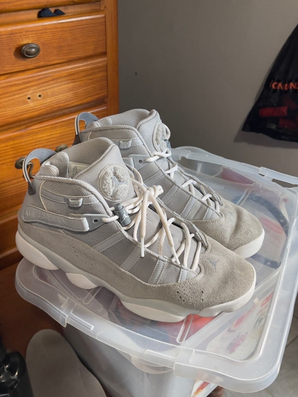 Mens 10.5 Jordan 6 rings
